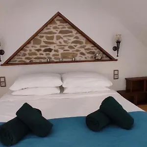 Hébergement de vacances Les Pampas Les Jardins De Kerellec 20min De La 2 A 4 Personnes Jacuzzi Et Terrasse, Plouvorn